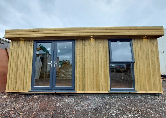 Module Container Aménagé – avec bardage en bois massif (14 m2)